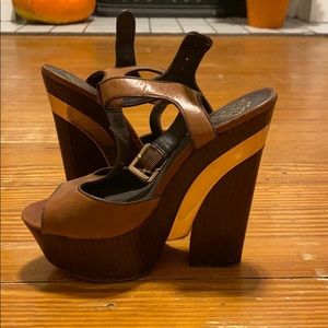 Vince camuto wedges